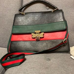 RED AND GREEN BUMBLEBEE CROSSBODY BAG